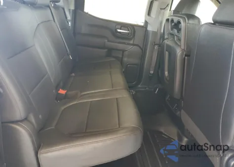 2019 Chevrolet Silverado K1500 z USA, uszkodzony, nr VIN 3GCPYAEH6KG154285